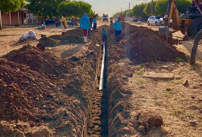 Prefeitura inicia trabalho de saneamento de vias no Núcleo Habitacional III; ruas também serão pavimentadas